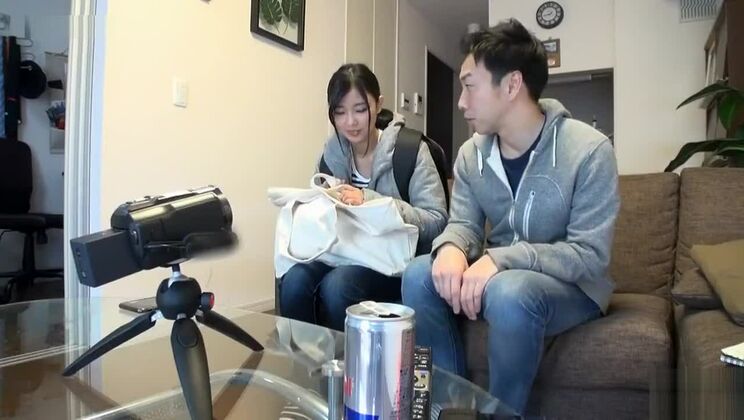 最高のJAVクリップ限定版に登場する、興奮した日本人女性