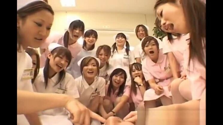 アジア人看護師は上に乗るセックスを楽しむ パート2