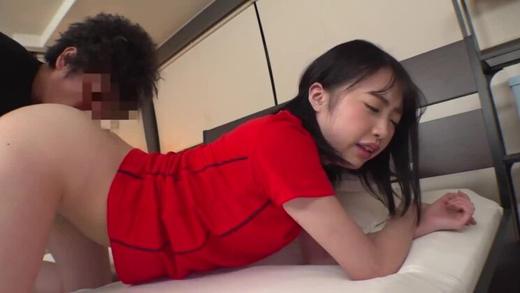 魅力的なおっぱいを持つセクシーなアジア人美女のアマチュアXXXクリップ