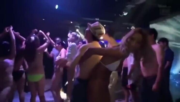 驚くべきポルノシーン 日本人 信じられない無修正