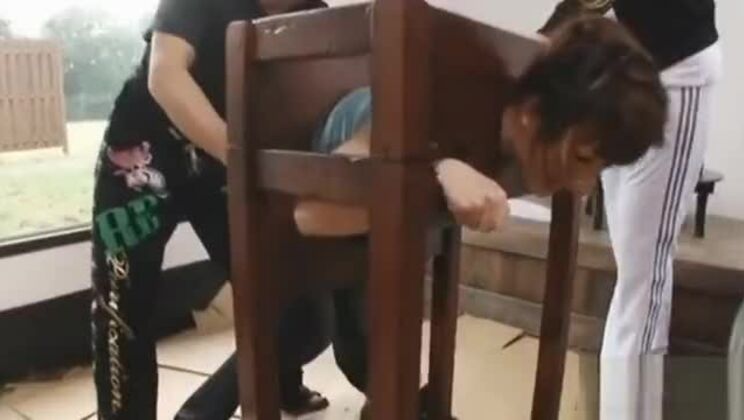 美女のためのボンデージ罰 クレイジー