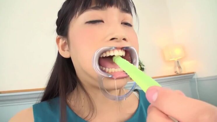 クレイジーなポルノ映画ブルネットチェック、見てみよう