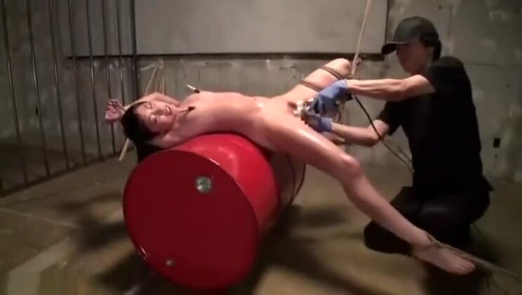 日本人の膣指挿入