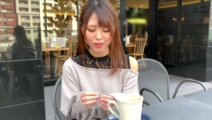 日本のいたずら好きな小悪魔の驚異的なポルノビデオ