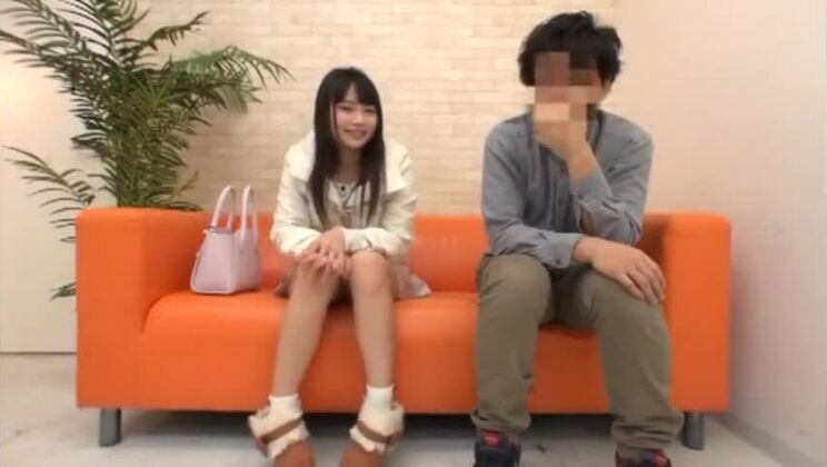 素晴らしいJAV映画の日本人少女を見る、それを見る