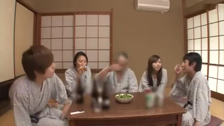 信じられないほどの日本人の女の子があなたのためだけの素晴らしいJAVシーンに出演