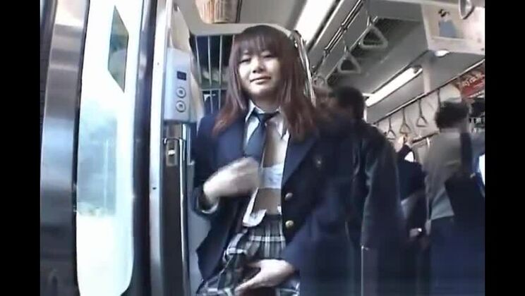 最高の日本人モデル、本田梨子 ホットなXXXコスプレ体験をしている美しい日本の尻軽