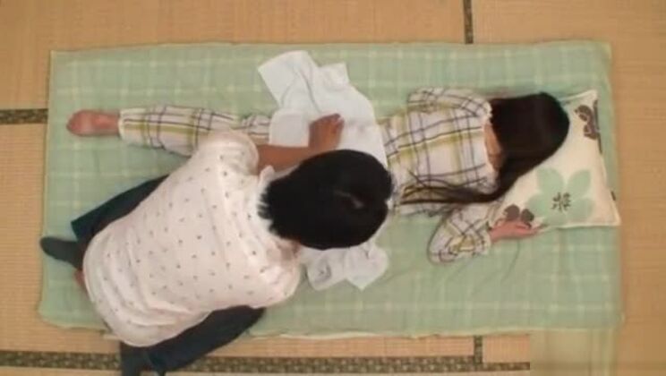 可愛い日本人熟女が官能的な