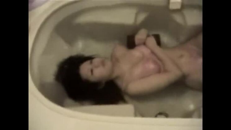 日本のビッチ ホーニーフェチJAVクリップの日本の売春婦をチェック、それは素晴らしい